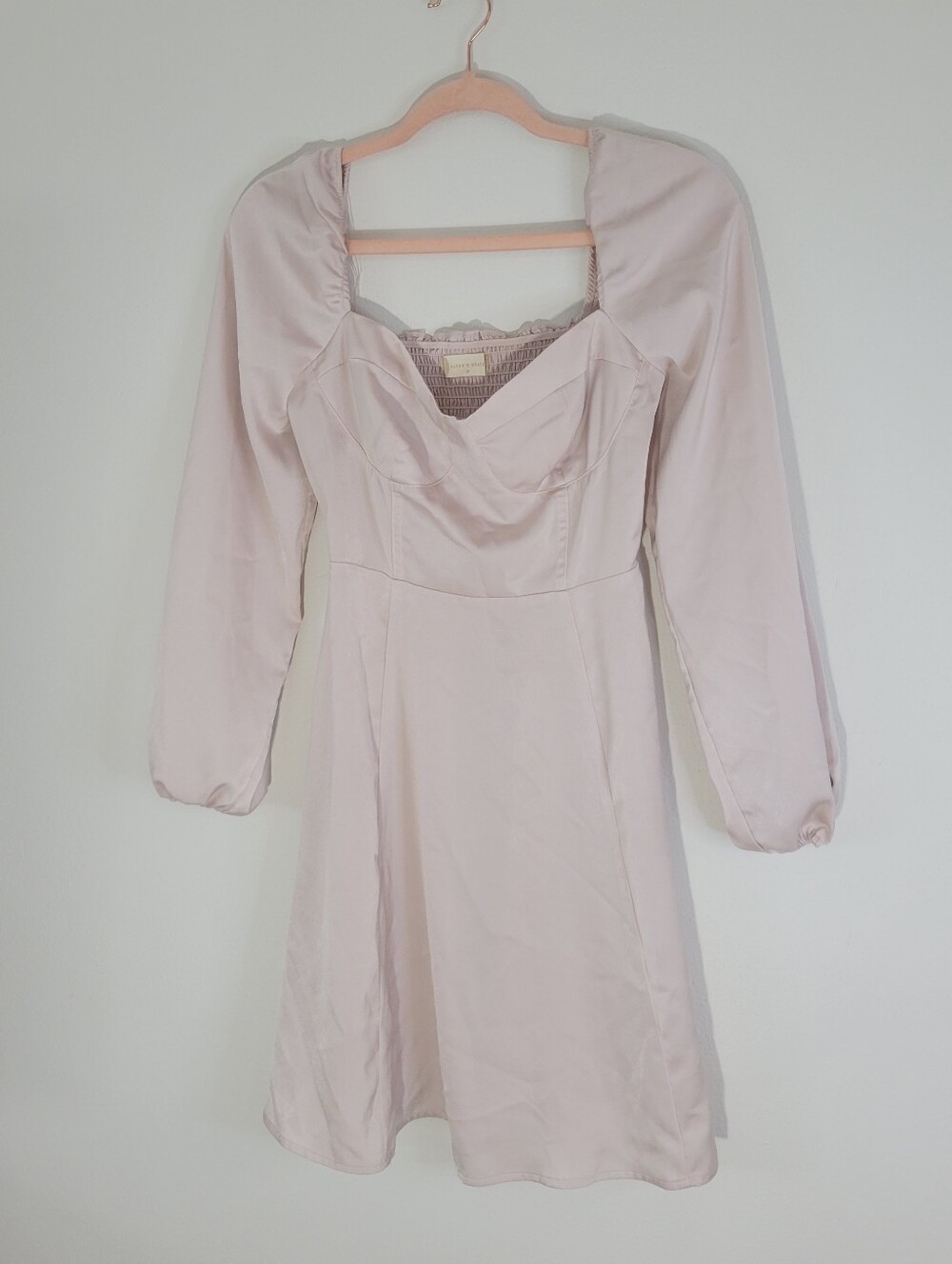 Altar'd State Blush Long Sleeve Sweetheart Neckline Dress Women Size M.